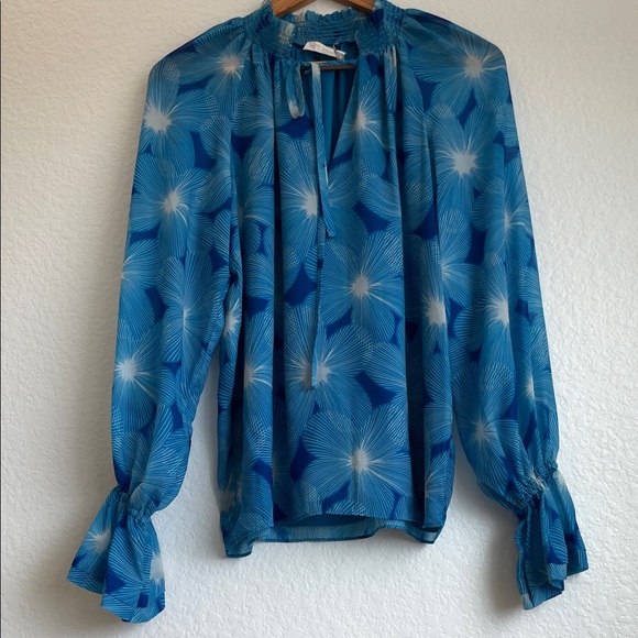 RAMY BROOK • Blue Floral Smocked Tie-Neck Blouse • Small - Picture 4 of 9